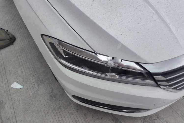 Used Volkswagen Lavida 2019 1.5L Manual Comfort Edition China VI Standard Right Front Headlight