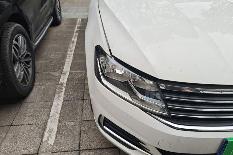 Used Volkswagen Lavida 2019 Lavida Start 1.5L Automatic Comfort Edition China VI Standard Right Front Headlight