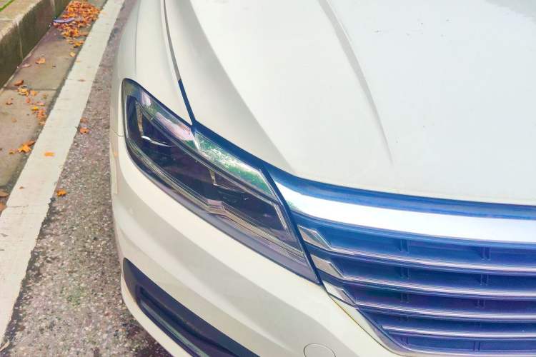 Used Volkswagen Lavida 2019 1.5L Automatic Comfort Edition China VI Standard Right Front Headlight