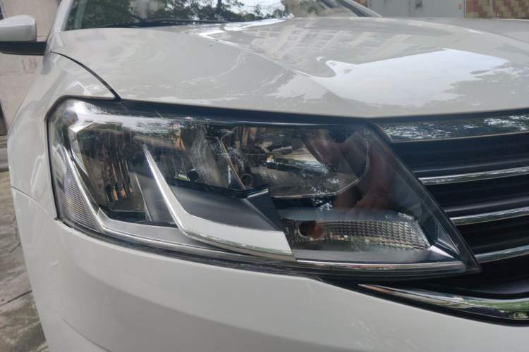 Used Volkswagen Lavida 2019 Lavida Start 1.5L Automatic Comfort Edition China VI Standard Right Front Headlight