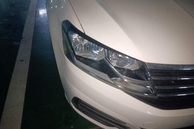 Used Volkswagen Lavida 2019 Lavida Start 1.5L Automatic Trendy Version China VI Standard Right Front Headlight