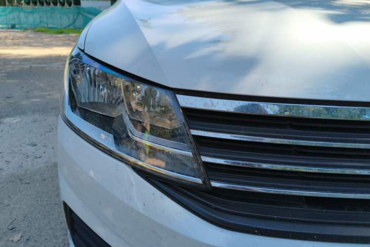 Used Volkswagen Lavida 2019 Lavida Start 1.5L Manual Fashion Edition China VI Standard Right Front Headlight