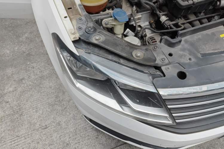 Used Volkswagen Lavida 2019 1.5L Manual Comfort Edition China VI Standard Right Front Headlight