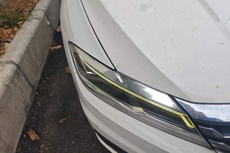 Used Volkswagen Lavida 2019 280TSI DSG Comfort Edition China VI standard Right Front Headlight