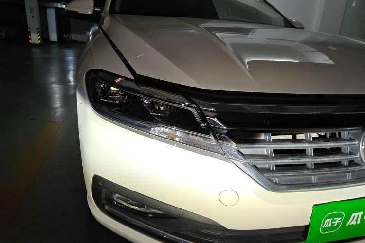 Used Volkswagen Lavida 2019 1.5L Automatic Comfort Edition China VI Standard Right Front Headlight