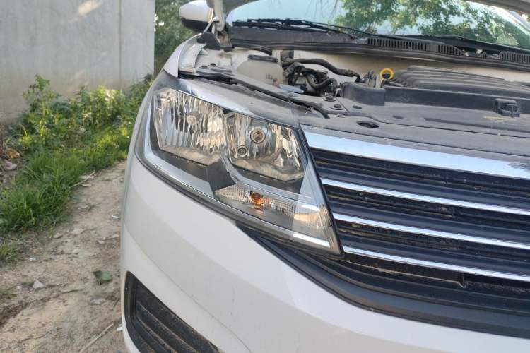 Used Volkswagen Lavida 2019 Lavida Start 1.5L Automatic Trendy Version China VI Standard Right Front Headlight