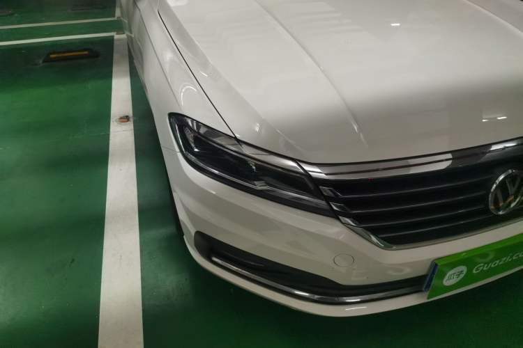 Used Volkswagen Lavida 2019 1.5L Automatic Comfort Edition China VI Standard Right Front Headlight