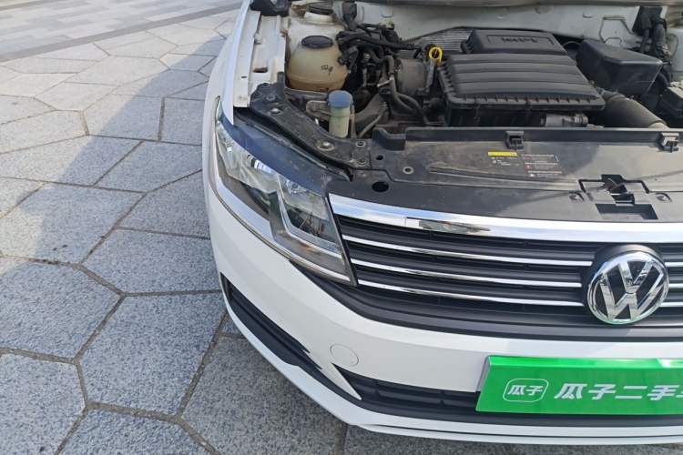 Used Volkswagen Lavida 2019 Lavida Start 1.5L Automatic Trendy Version China VI Standard Right Front Headlight