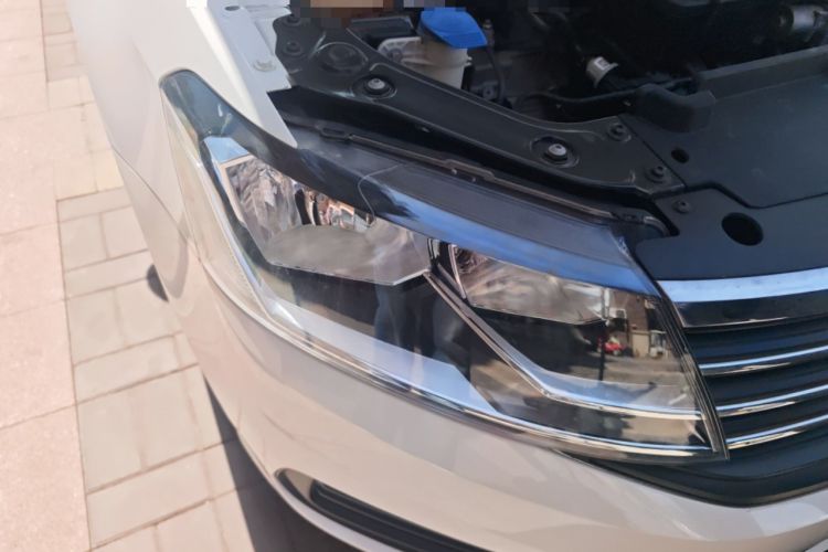 Used Volkswagen Lavida 2019 Lavida Start 1.5L Automatic Trendy Version China VI Standard Right Front Headlight