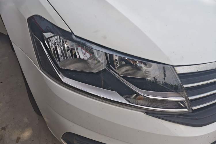 Used Volkswagen Lavida 2019 Lavida Start 1.5L Automatic Trendy Version China VI Standard Right Front Headlight