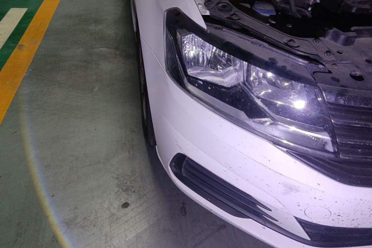 Used Volkswagen Lavida 2019 Lavida Start 1.5L Automatic Trendy Version China VI Standard Right Front Headlight