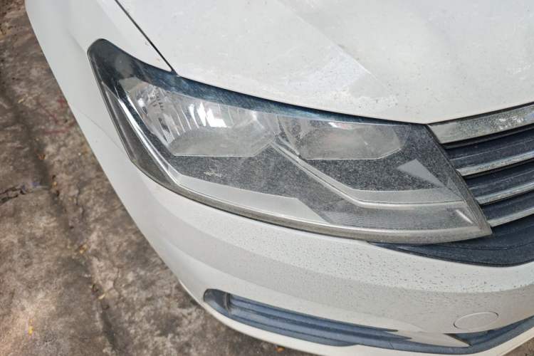 Used Volkswagen Lavida 2019 Lavida Start 1.5L Automatic Trendy Version China VI Standard Right Front Headlight