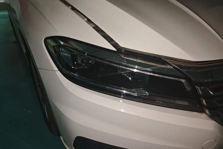 Used Volkswagen Lavida 2019 280TSI DSG Comfort Edition China VI standard Right Front Headlight
