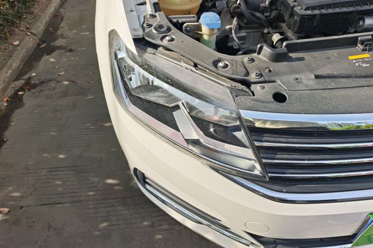 Used Volkswagen Lavida 2019 Lavida Start 1.5L Automatic Comfort Edition China VI Standard Right Front Headlight
