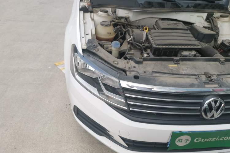 Used Volkswagen Lavida 2019 Lavida Start 1.5L Automatic Trendy Version China VI Standard Right Front Headlight