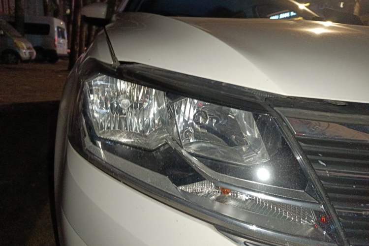 Used Volkswagen Lavida 2019 Lavida Start 1.5L Manual Fashion Edition China VI Standard Right Front Headlight