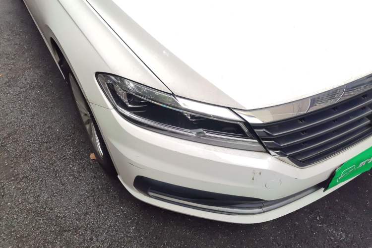 Used Volkswagen Lavida 2019 1.5L Automatic Comfort Edition China VI Standard Right Front Headlight