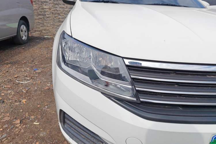 Used Volkswagen Lavida 2019 Lavida Start 1.5L Automatic Trendy Version China VI Standard Right Front Headlight