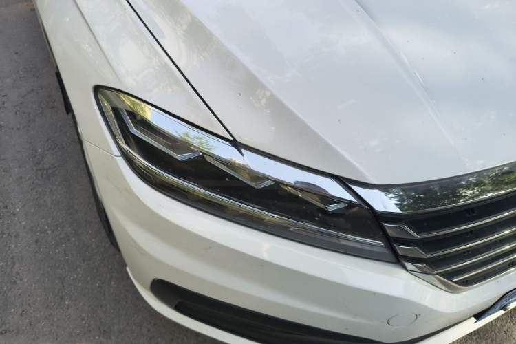 Used Volkswagen Lavida 2019 1.5L Automatic Fashion Edition China VI Right Front Headlight