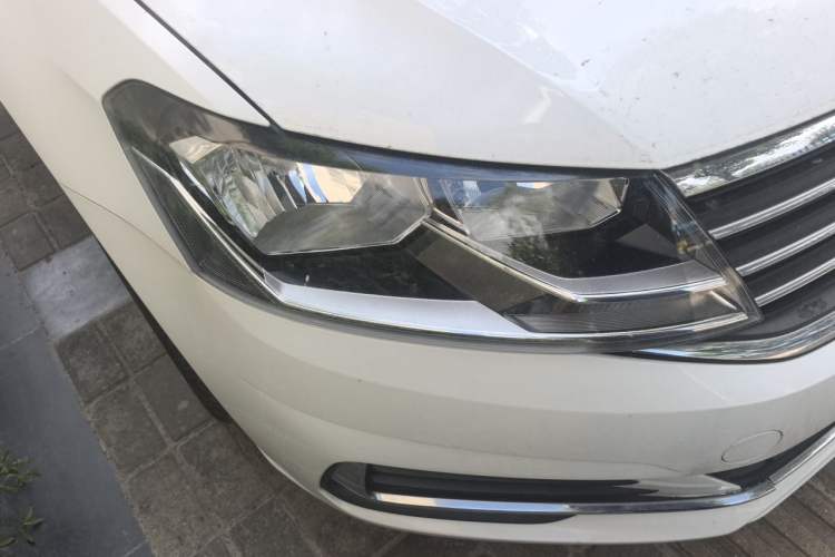 Used Volkswagen Lavida 2019 Lavida Start 1.5L Automatic Comfort Edition China VI Standard Right Front Headlight