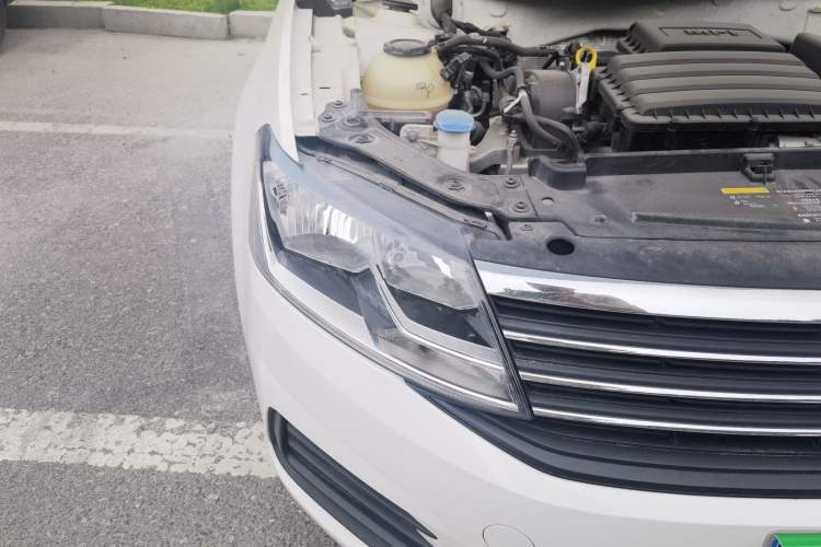Used Volkswagen Lavida 2019 1.5L Automatic Fashion Edition China VI Right Front Headlight