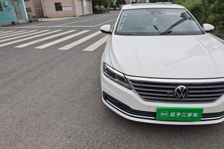 Used Volkswagen Lavida 2019 280TSI DSG Luxury Edition China VI Standard Right Front Headlight