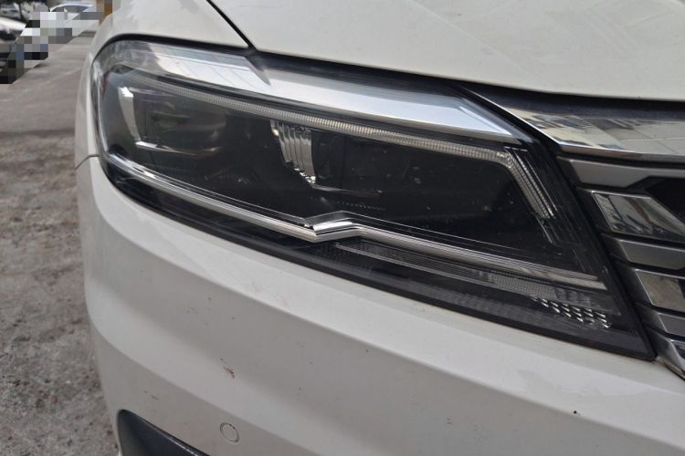 Used Volkswagen Lavida 2019 280TSI DSG Luxury Edition China VI Standard Right Front Headlight