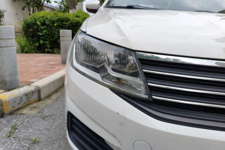 Used Volkswagen Lavida 2019 Lavida Start 1.5L Automatic Trendy Version China VI Standard Right Front Headlight