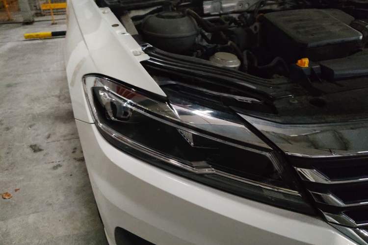 Used Volkswagen Lavida 2019 1.5L Automatic Vision Edition China VI Standard Right Front Headlight