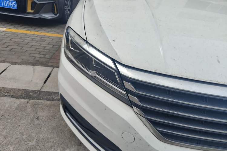 Used Volkswagen Lavida 2019 280TSI DSG Comfort Edition China VI standard Right Front Headlight