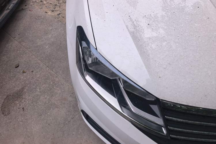 Used Volkswagen Lavida 2019 Lavida Start 1.5L Automatic Trendy Version China VI Standard Right Front Headlight