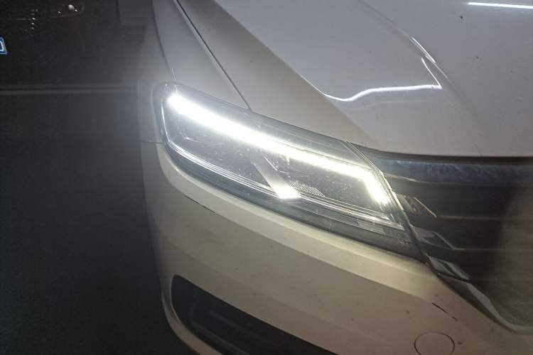 Used Volkswagen Lavida 2019 280TSI DSG Comfort Edition China VI standard Right Front Headlight