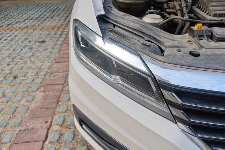 Used Volkswagen Lavida 2019 280TSI DSG Comfort Edition China VI standard Right Front Headlight