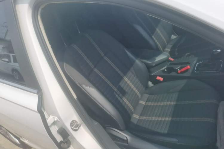 Used Volkswagen Lavida 2019 280TSI DSG Comfort Edition China VI standard Right Front Seat