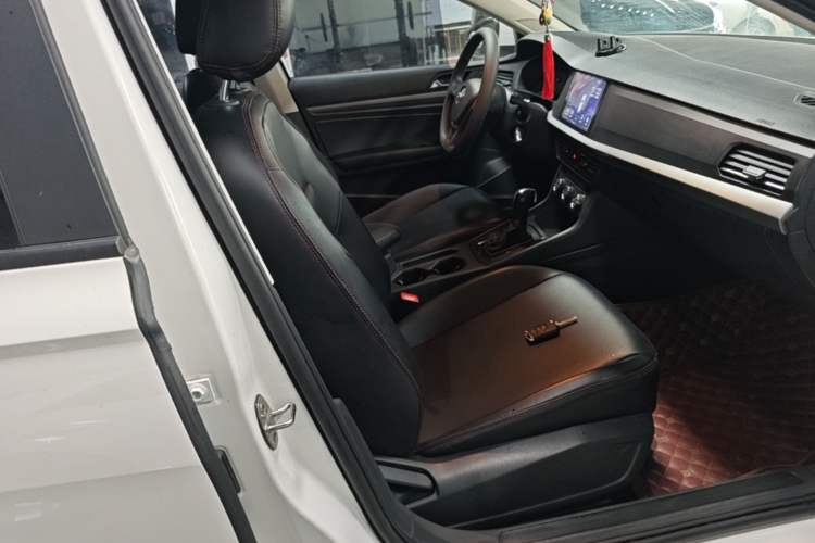 Used Volkswagen Lavida 2019 1.5L Automatic Fashion Edition China VI Right Front Seat