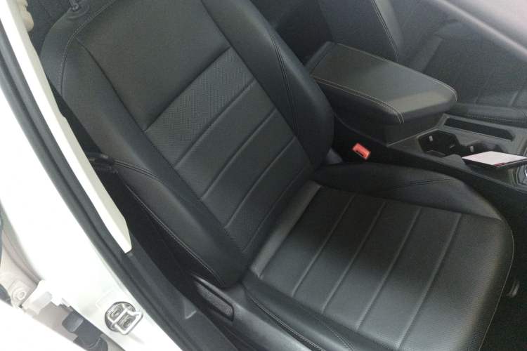Used Volkswagen Lavida 2019 1.5L Automatic Comfort Edition China VI Standard Right Front Seat