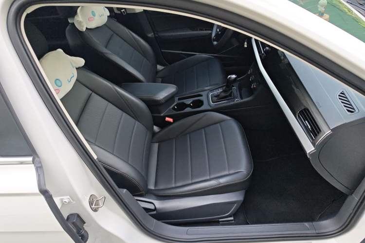 Used Volkswagen Lavida 2019 1.5L Automatic Comfort Edition China VI Standard Right Front Seat