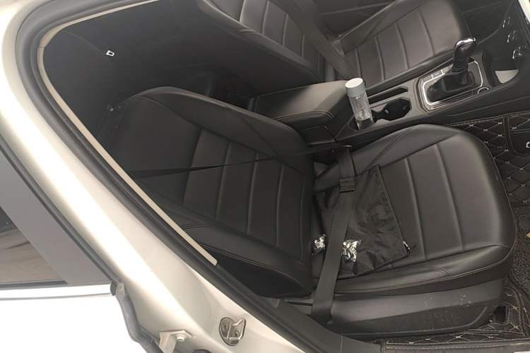 Used Volkswagen Lavida 2019 1.5L Automatic Comfort Edition China VI Standard Right Front Seat
