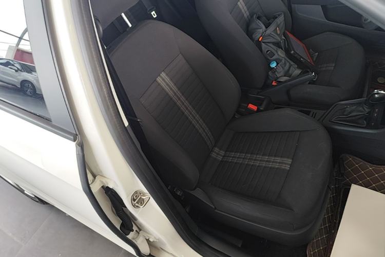 Used Volkswagen Lavida 2019 Lavida Start 1.5L Automatic Trendy Version China VI Standard Right Front Seat
