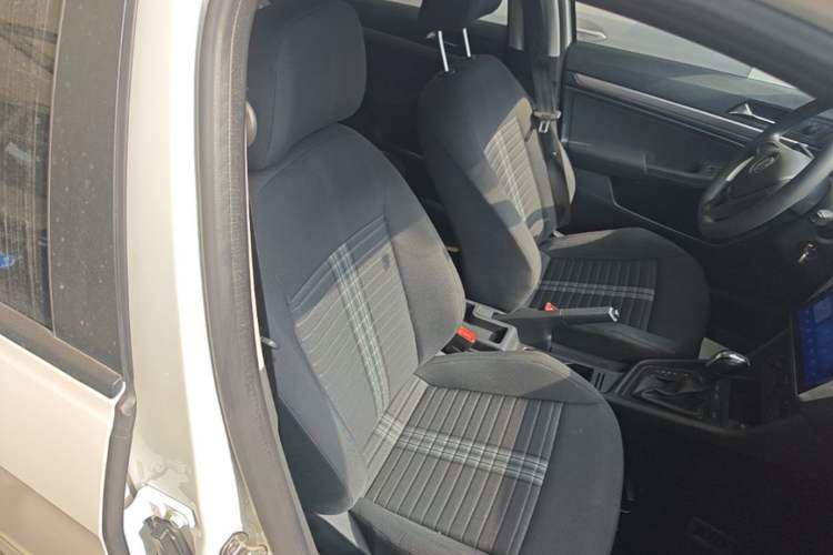 Used Volkswagen Lavida 2019 Lavida Start 1.5L Automatic Trendy Version China VI Standard Right Front Seat