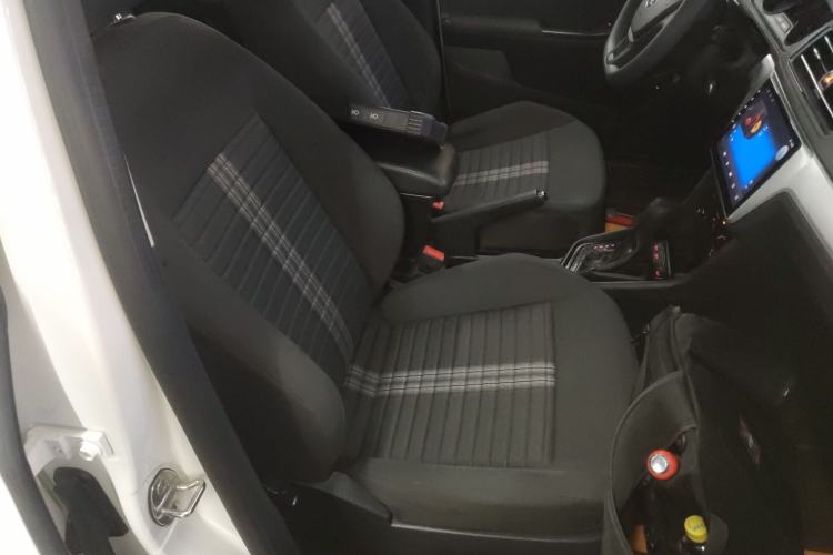 Used Volkswagen Lavida 2019 Lavida Start 1.5L Automatic Trendy Version China VI Standard Right Front Seat