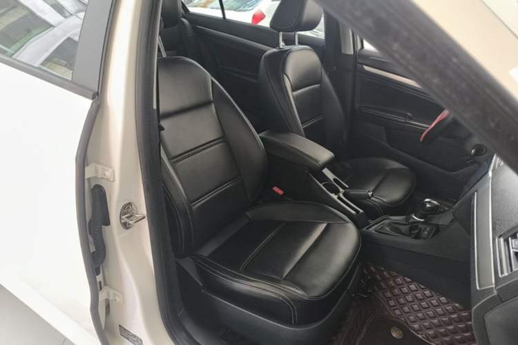 Used Volkswagen Lavida 2019 Lavida Start 1.5L Automatic Trendy Version China VI Standard Right Front Seat
