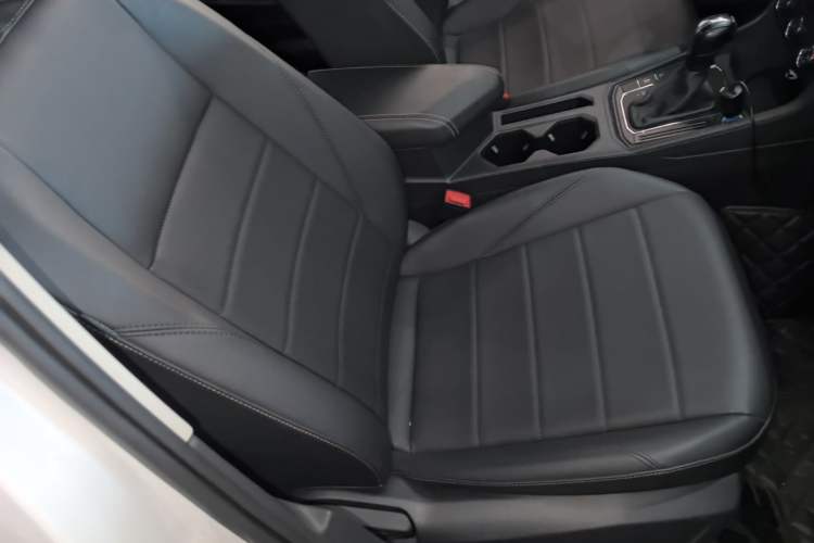 Used Volkswagen Lavida 2019 1.5L Automatic Comfort Edition China VI Standard Right Front Seat