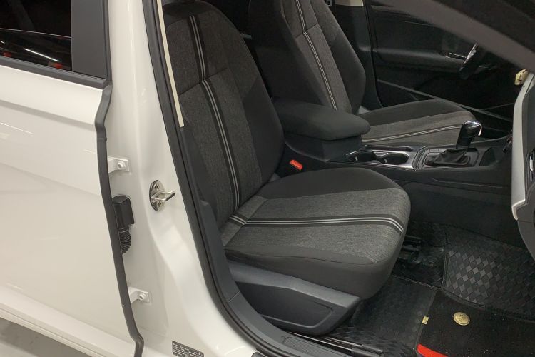 Used Volkswagen Lavida 2019 1.5L Automatic Fashion Edition China VI Right Front Seat