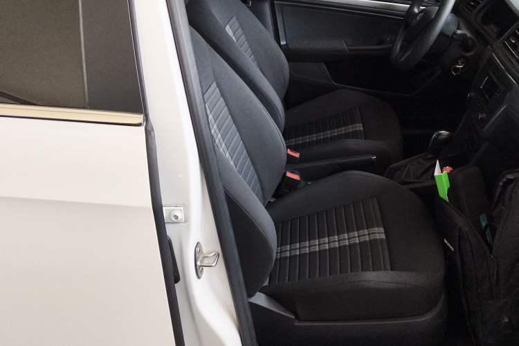 Used Volkswagen Lavida 2019 Lavida Start 1.5L Automatic Trendy Version China VI Standard Right Front Seat