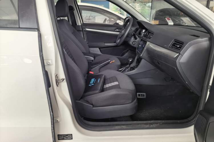 Used Volkswagen Lavida 2019 Lavida Start 1.5L Automatic Trendy Version China VI Standard Right Front Seat