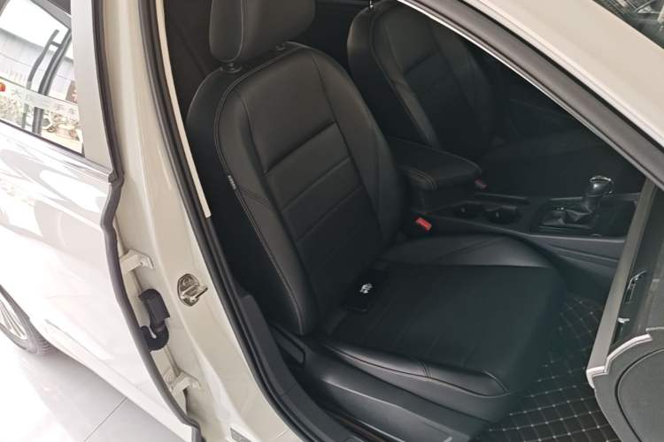 Used Volkswagen Lavida 2019 1.5L Automatic Comfort Edition China VI Standard Right Front Seat