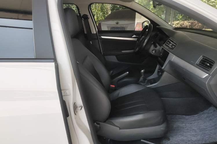 Used Volkswagen Lavida 2019 Lavida Start 1.5L Manual Fashion Edition China VI Standard Right Front Seat