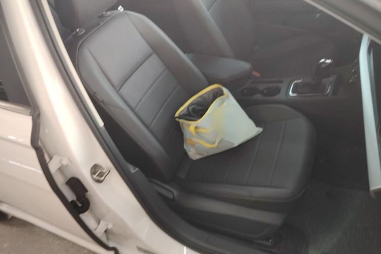Used Volkswagen Lavida 2019 1.5L Automatic Comfort Edition China VI Standard Right Front Seat