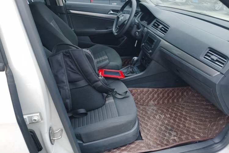 Used Volkswagen Lavida 2019 Lavida Start 1.5L Automatic Trendy Version China VI Standard Right Front Seat